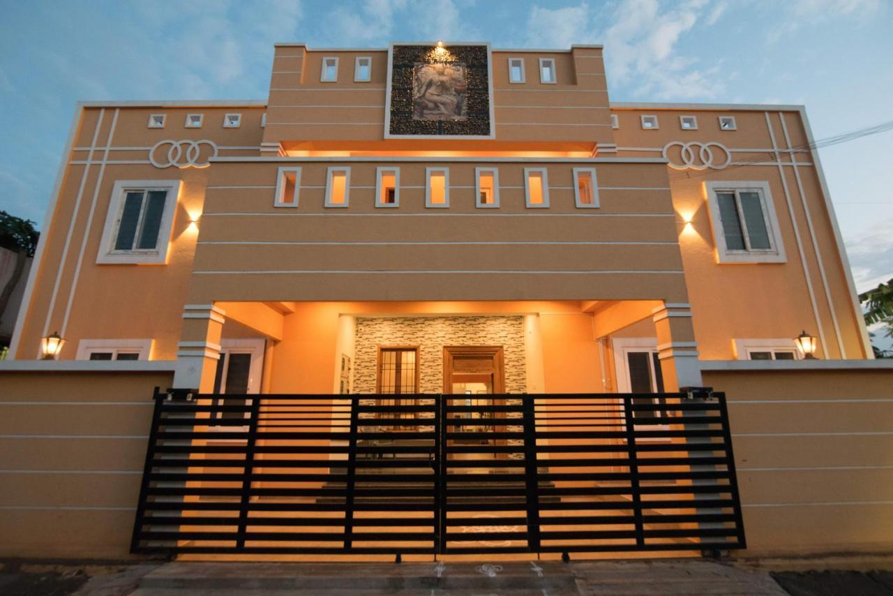 Saffron Vilva Hotel Pondicherry Exterior photo