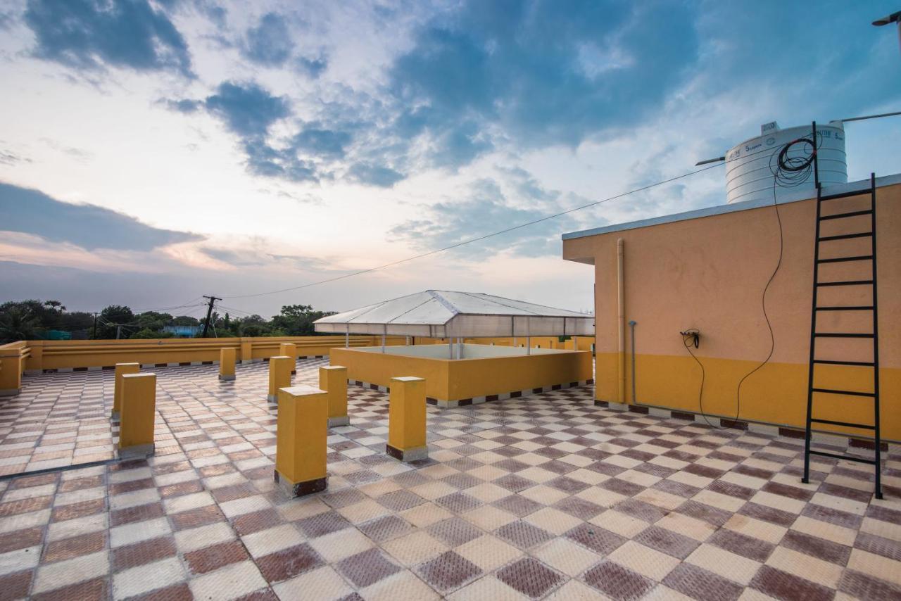 Saffron Vilva Hotel Pondicherry Exterior photo
