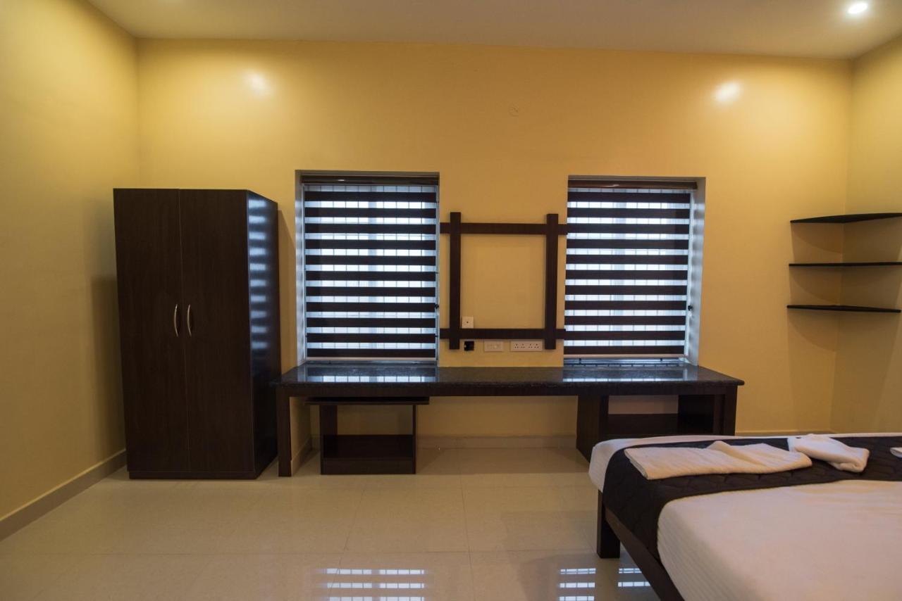 Saffron Vilva Hotel Pondicherry Exterior photo